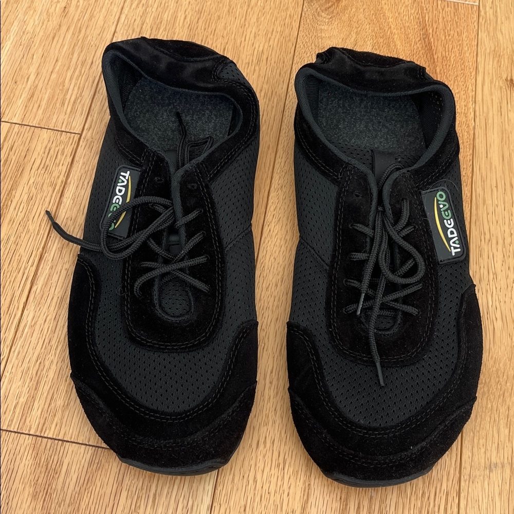 Tadeevo Barefoot Minimalist Sneakers